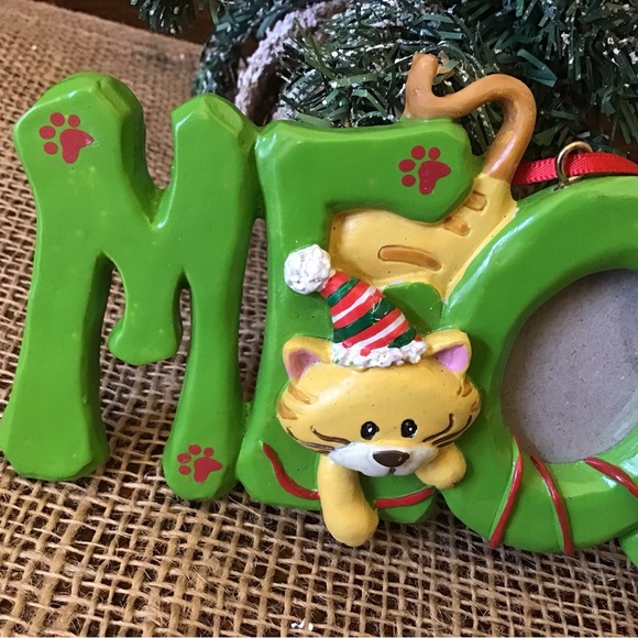 Cracker Barrel Full of Mischief cat picture frame ornament. NWT - Picture 2 of 6